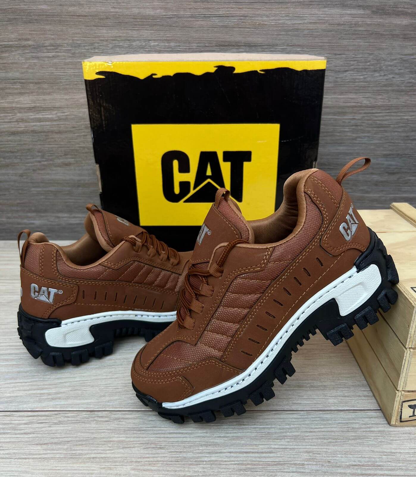 Colección CAT Intruder