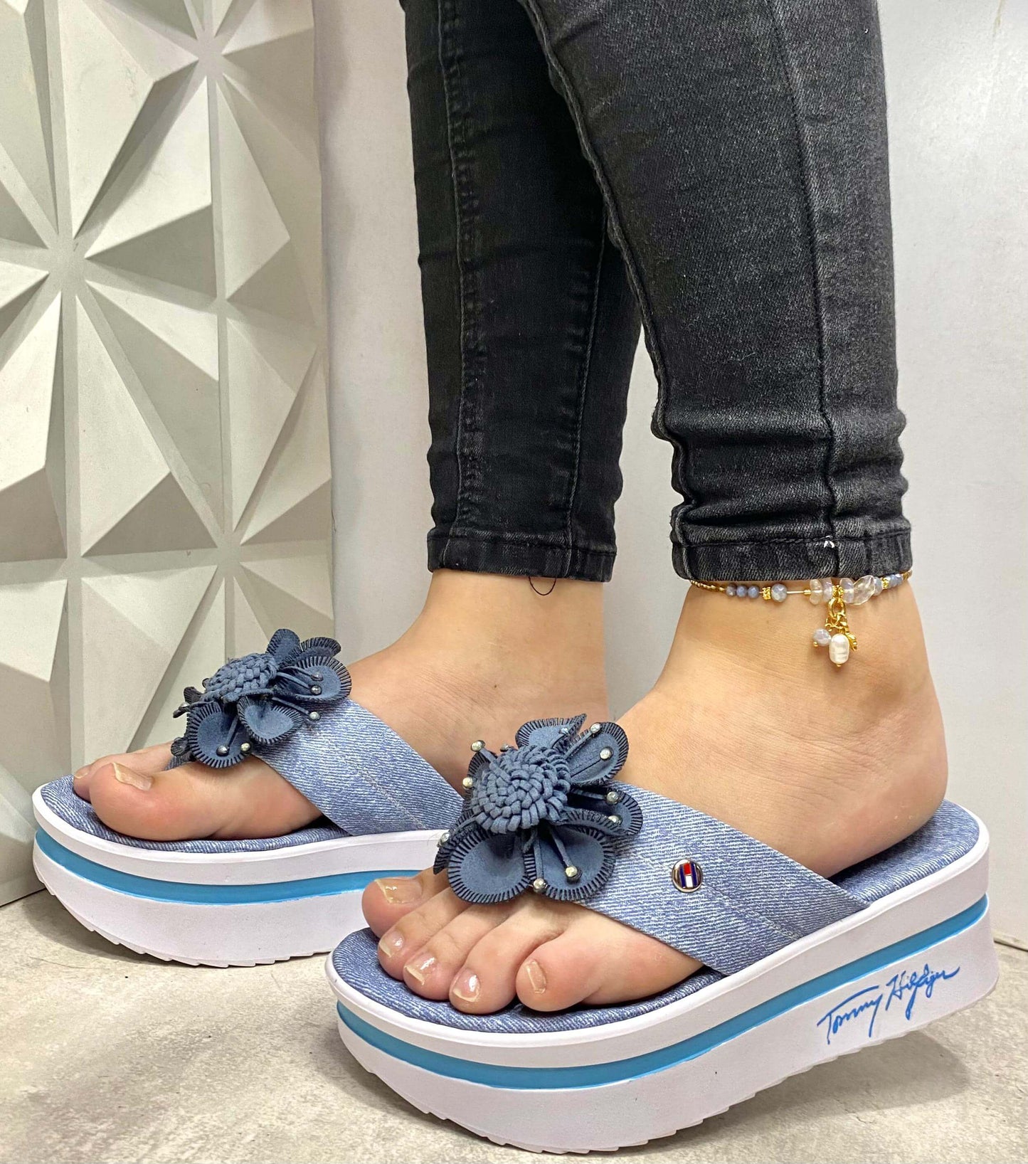 Sandalia de Plataforma Tommy