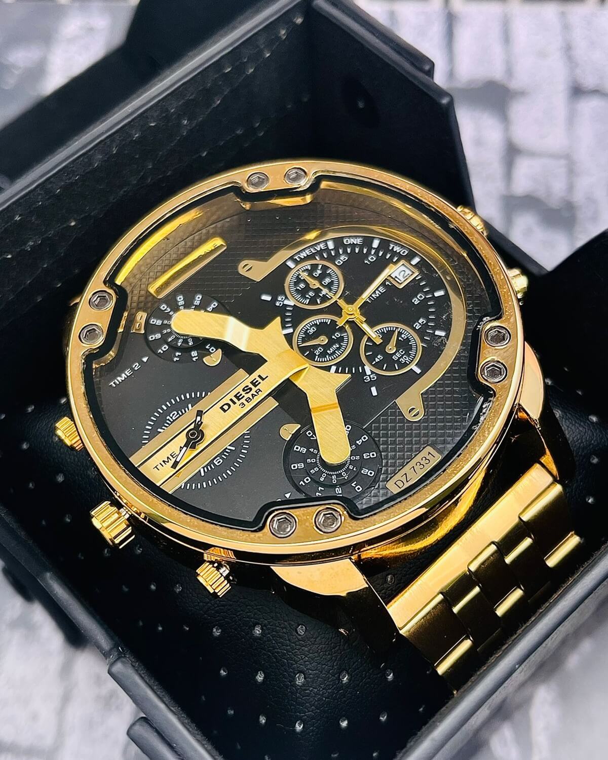 Reloj Diesel 4 Hours: Estilo y Precisión para Tu Día a Día