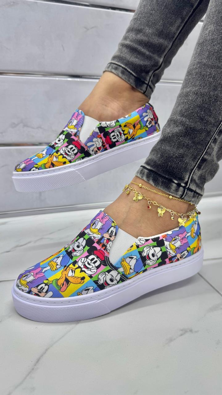 Zapatillas Personajes: Tus Pasos Con Tus Personajes Favoritos