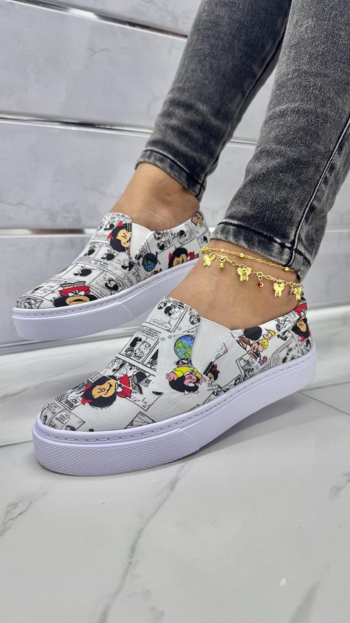 Zapatillas Personajes: Tus Pasos Con Tus Personajes Favoritos
