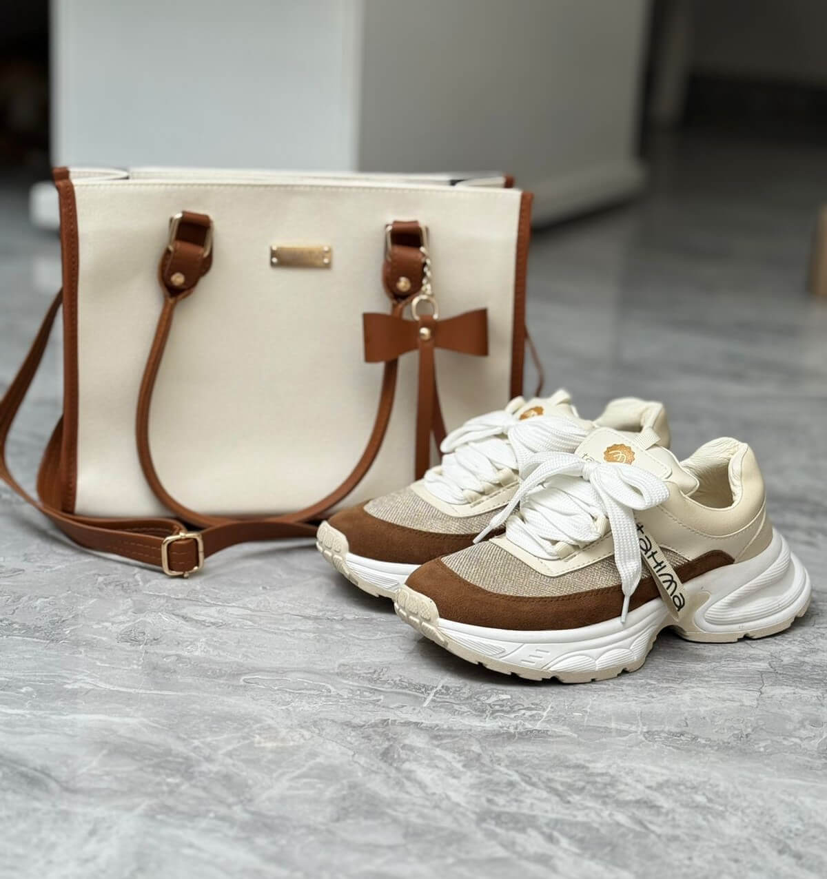 Set de Tenis y Bolso Tahima: Coquette Dreams