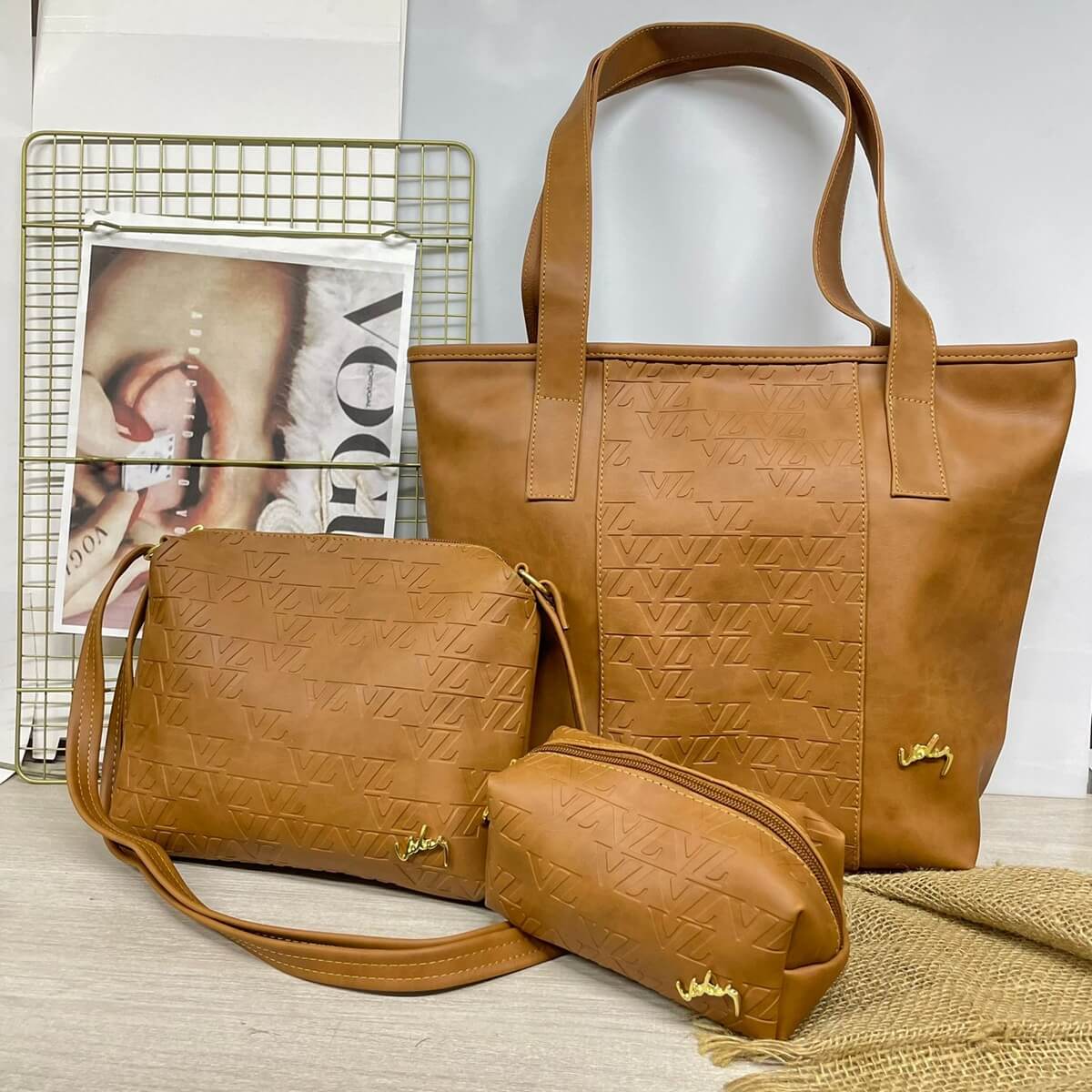 Colección Ibiza: Elegancia en Cuero para Ella