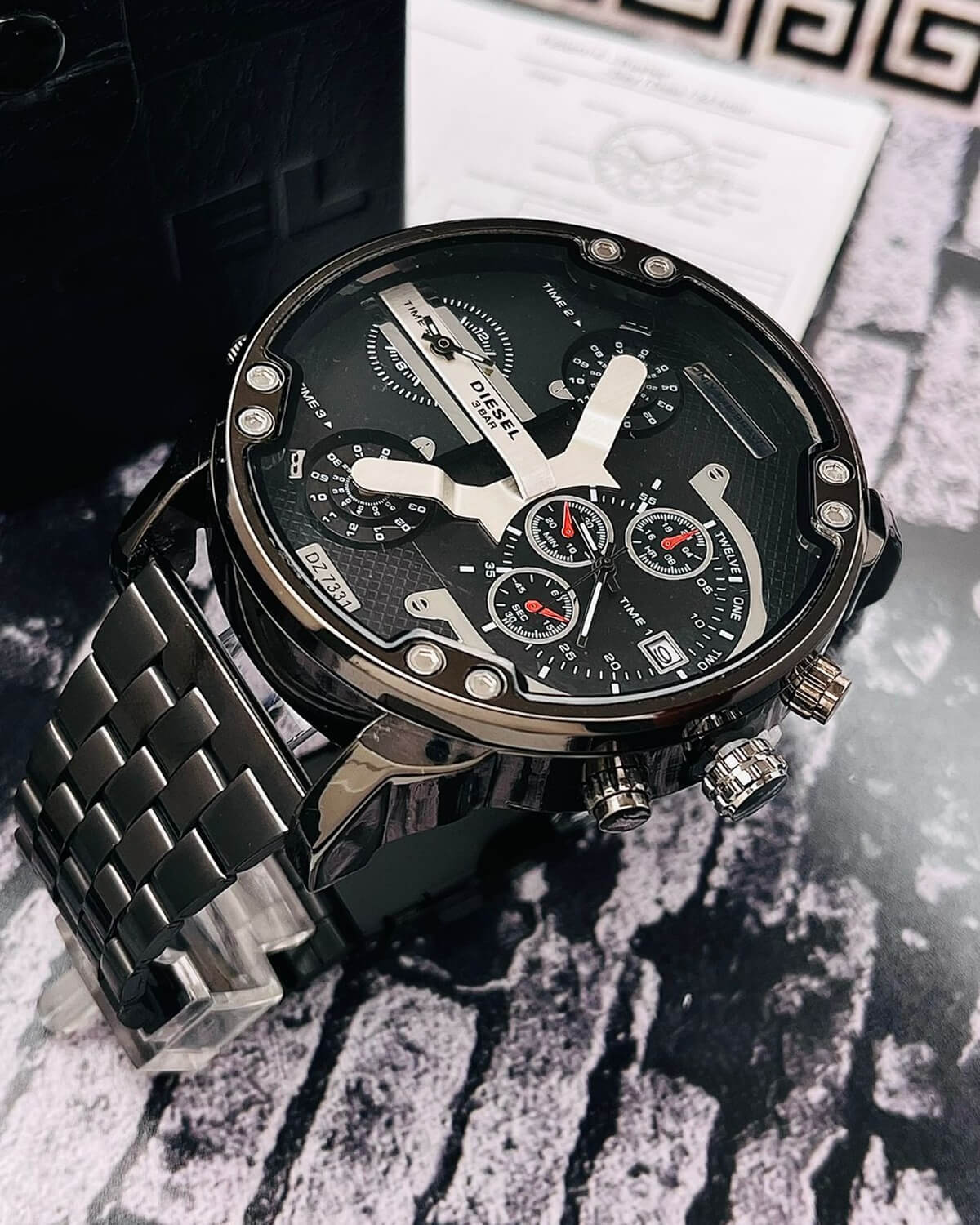 Reloj Diesel 4 Hours: Estilo y Precisión para Tu Día a Día