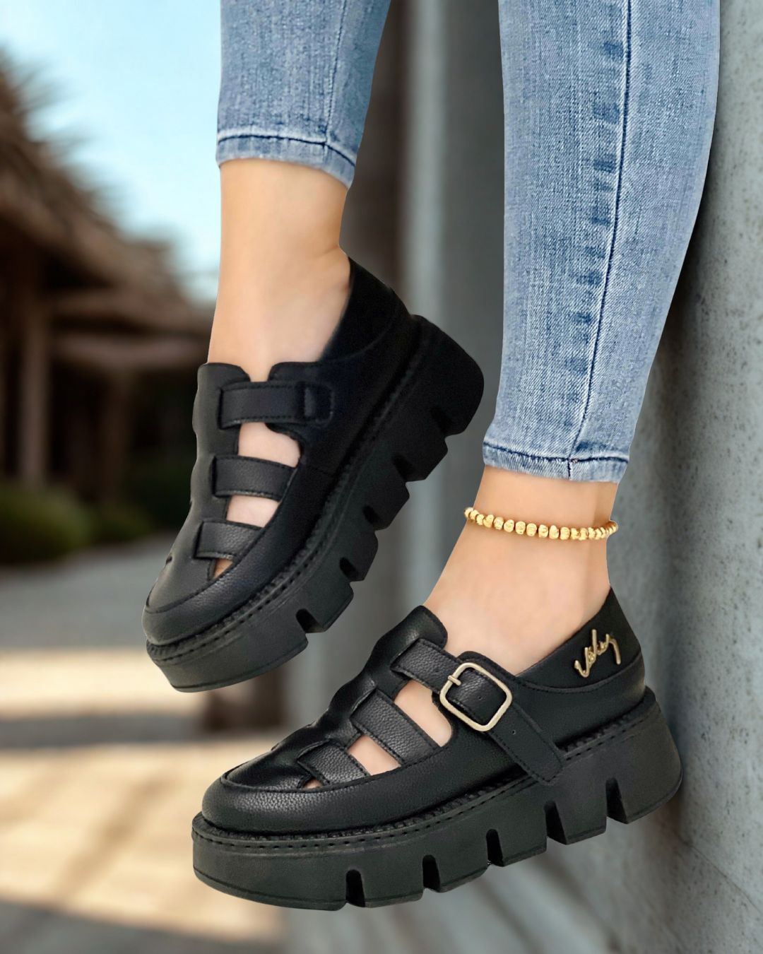 Sandalia Vélez Harmony