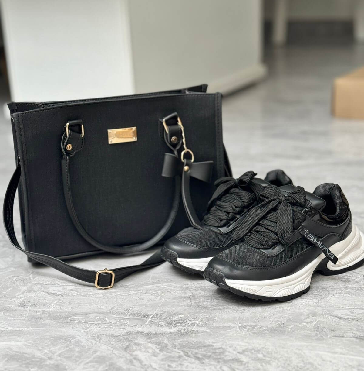 Set de Tenis y Bolso Tahima: Coquette Dreams