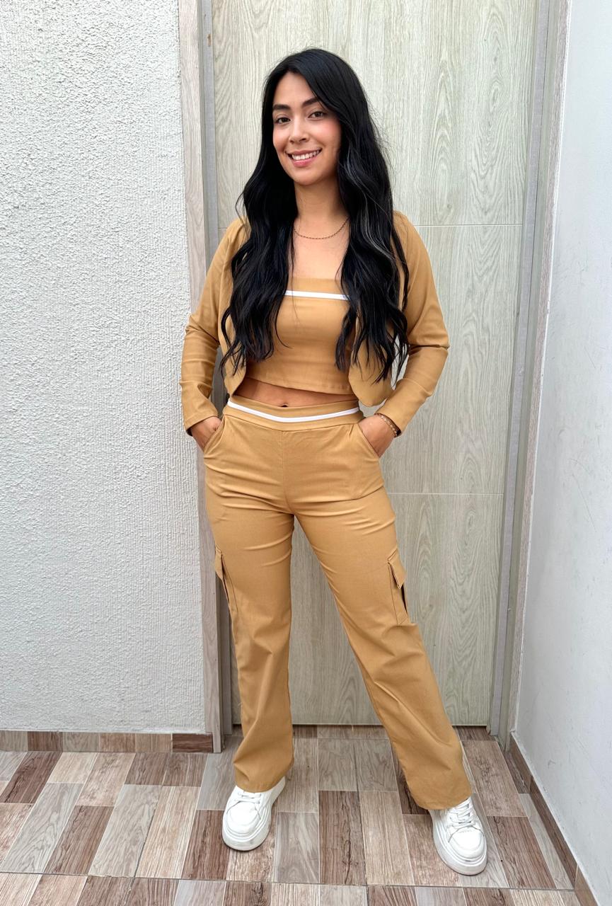 Conjunto Urbano 3P: Estilo, Comodidad y Funcionalidad en Cada Pieza