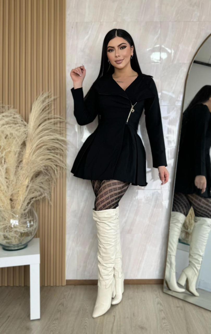 Gabán Blazer Femenino: Tu Elección Perfecta para Elegancia y Sofisticación