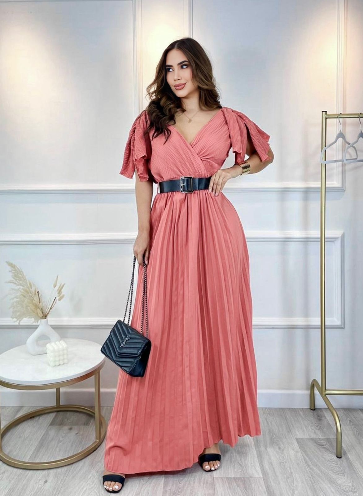 Vestido Victoria: Elegancia y Conforto que Encantan