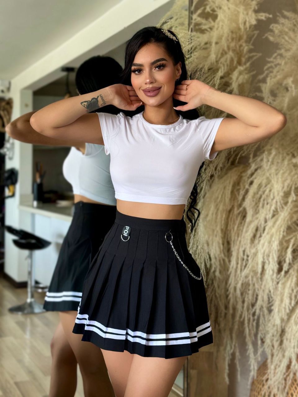 Conjunto Magia Casual: Falda Plisada y Blusa