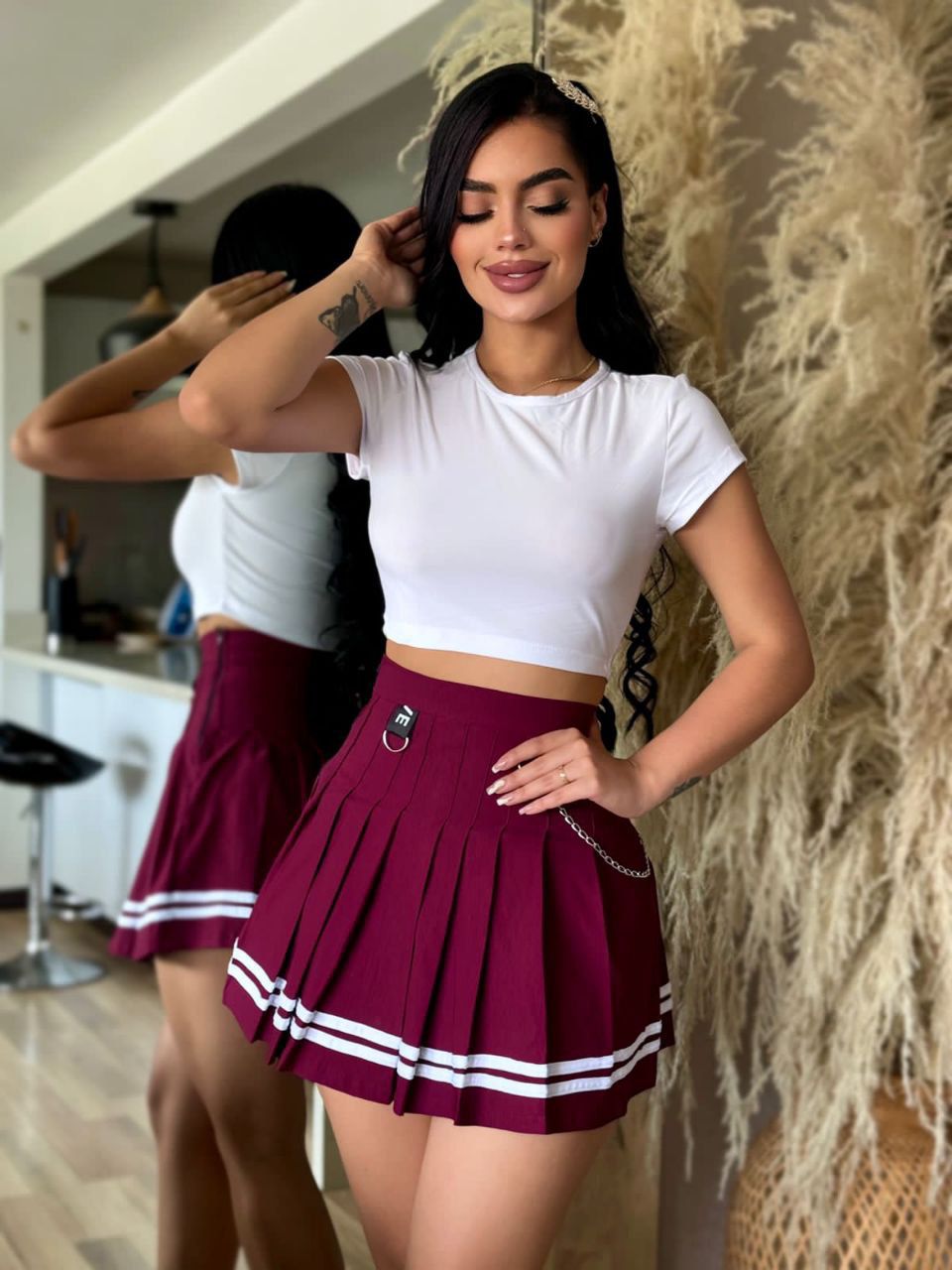 Conjunto Magia Casual: Falda Plisada y Blusa