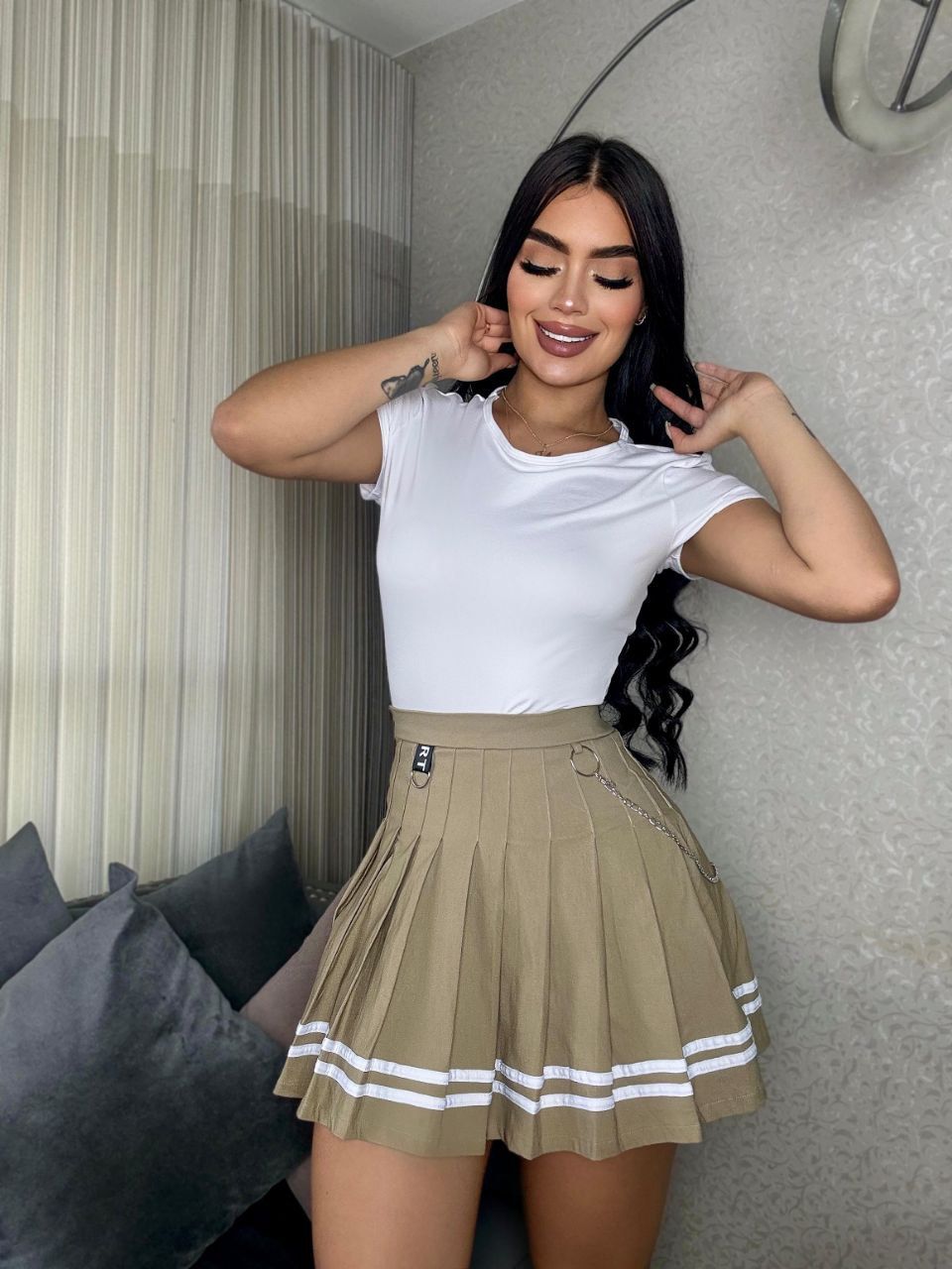 Conjunto Magia Casual: Falda Plisada y Blusa