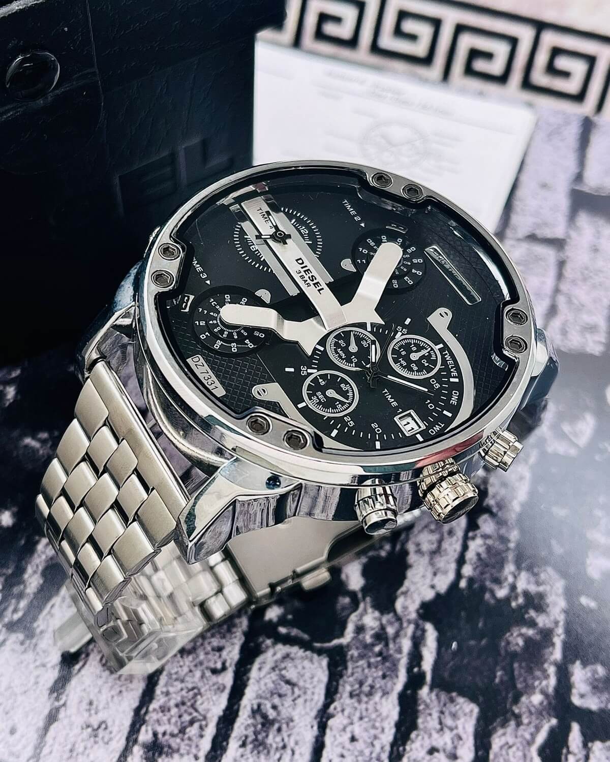 Reloj Diesel 4 Hours: Estilo y Precisión para Tu Día a Día