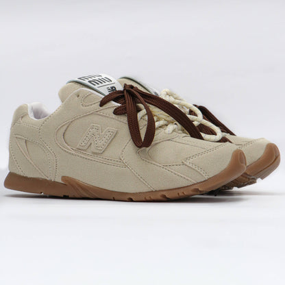 New Balance Miu