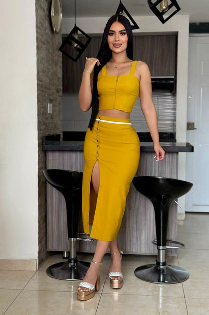 Conjunto de Falda y Blusa Elegancia Colombiana – Sofisticación y Versatilidad en Dos Piezas