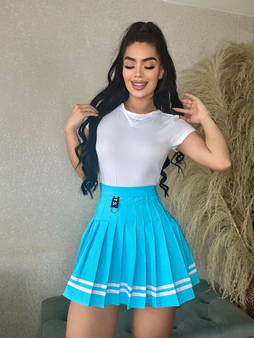 Conjunto Magia Casual: Falda Plisada y Blusa