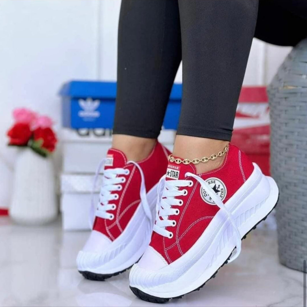 Converse Dama: Tu Estilo Puede Ser Tu Fortaleza
